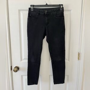 Tahari Women's Black Skinny Jeans